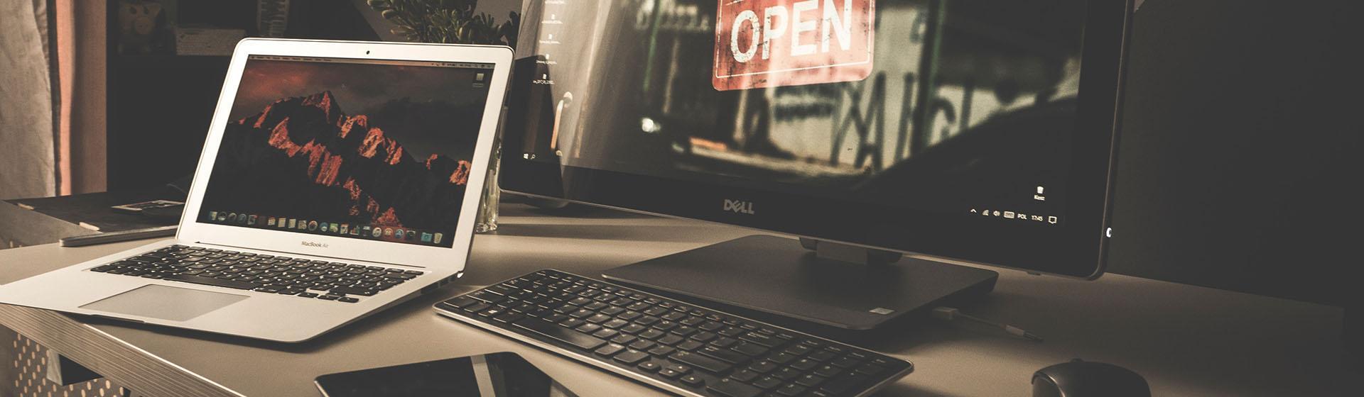 Slajd #4 - laptop i komputer